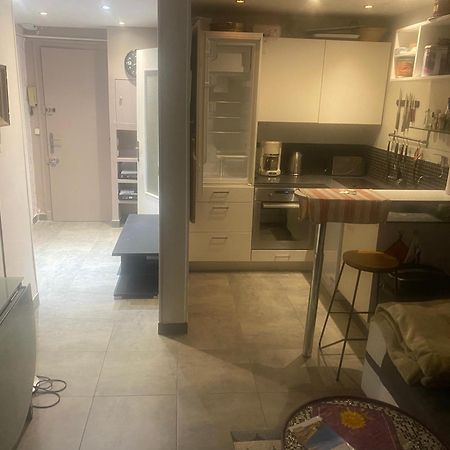 Only 60M To The Beach, 2 Bedroom Cozy Apartment, 80M2 Big Garden, Very Central Cannes Exteriér fotografie