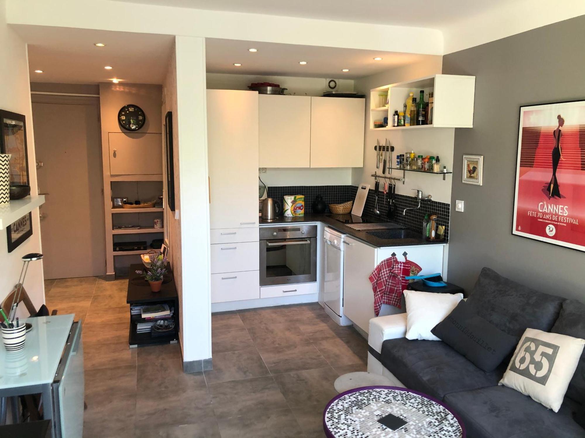 Only 60M To The Beach, 2 Bedroom Cozy Apartment, 80M2 Big Garden, Very Central Cannes Exteriér fotografie